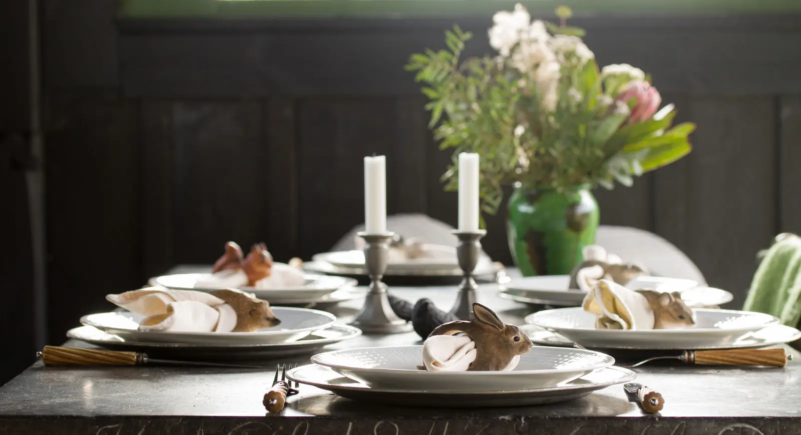 Rabbit (napkin ring)