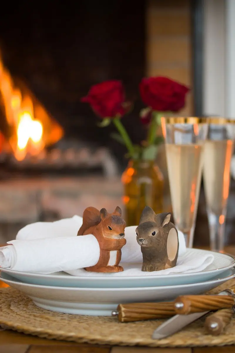 Rabbit (napkin ring)